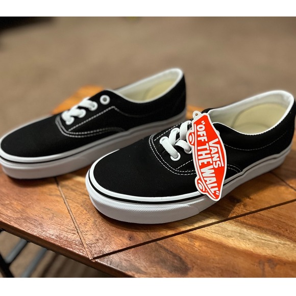 Vans Era Unisex Sneakers Black White Low Top Canvas Shoes Size 5 Women  NWT - Picture 14 of 14